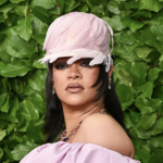 Mujer dispara al menos diez veces contra la casa de Rihanna: La cantante estaba en su interior