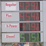 Precio de la gasolina en EE.UU. sube y presiona el bolsillo