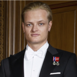 Fiscalía noruega pide más de 7 años de cárcel para hijo de princesa Mette-Marit por violaciones y agresiones a mujeres