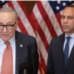 Jeffries y Schumer denuncian uso ilegal del poder de Trump
