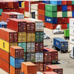 A un año de los aranceles, déficit comercial en EE.UU. sube y podría elevar precios