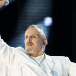 Miguel Bosé cumple 70 años en plena gira por América Latina con su ‘Importante Tour’