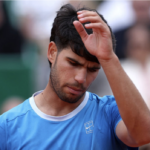 Carlos Alcaraz se retira del ATP 500 de Barcelona y enciende las alarmas por lesión en la muñeca