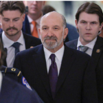 Secretario de Comercio de Trump declara en el Congreso por sus vínculos con Epstein