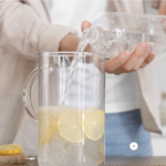 Más allá del agua: 4 bebidas que mejor te hidratan según los expertos
