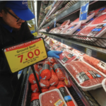 El gusano que devora ganado vivo ya está en Texas y amenaza con encarecer aún más la carne