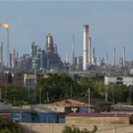 «Es un regalo de Venezuela»: Trump dice que comenzará a reponer las reservas petroleras de EE.UU. tras acuerdo