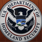 “Lo peor de lo peor”: 128 exjueces denuncian al abogado de DHS por atacar a jueces federales