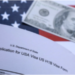 Trump planea otra tarifa de $100,000 para trabajadores con visa H-1B en EEUU