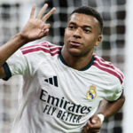 Mbappé desata la locura en el Bernabéu y el nuevo Real Madrid de Mourinho toma la cima