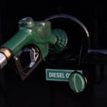 Se dispara precio de diésel en EEUU, elevando costos de transporte para larga lista de productos