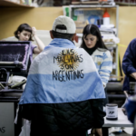 Seis de cada diez argentinos consideran que el giro de Milei en Malvinas es “por conveniencia política”