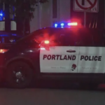 Un hombre muere y una mujer resulta herida por tiroteo en complejo de apartamentos del sureste de Portland